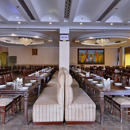 Hotel Jassons Sheesh Mahal Murthal Exterior foto