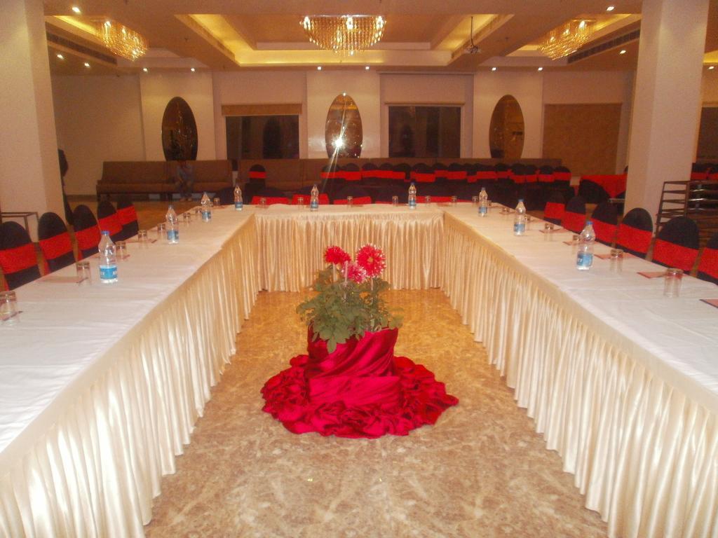 Hotel Jassons Sheesh Mahal Murthal Exterior foto